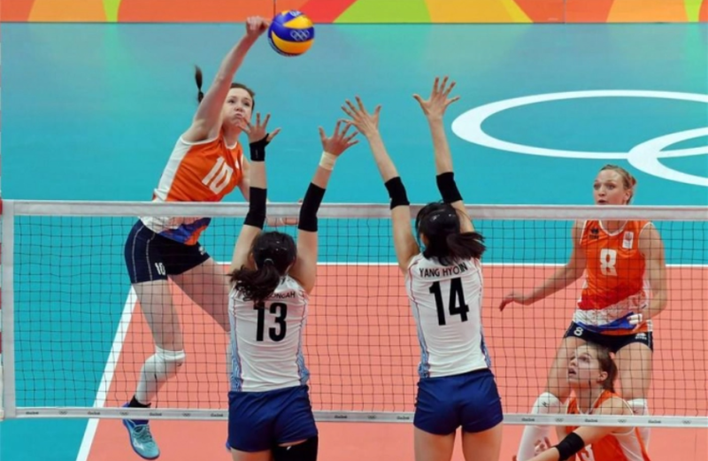 Lưới đúng chuẩn giúp người chơi thực hiện kỹ thuật đập bóng và chắn bóng hiệu quả hơn