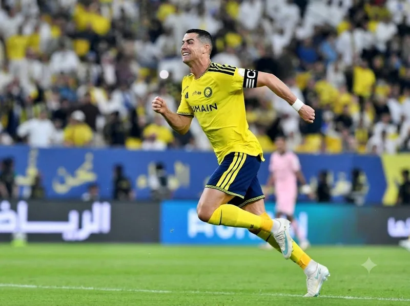 Ronaldo vẫn thi đấu chuyên nghiệp ở tuổi 41 trong màu áo Al Nassr