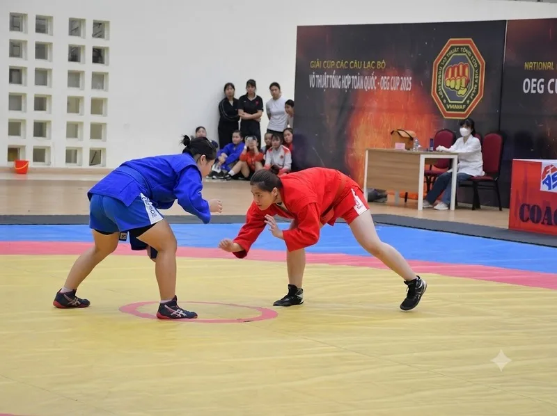 Lộ trình tập Sambo bắt đầu từ bước chân, ngã an toàn đến nắm áo